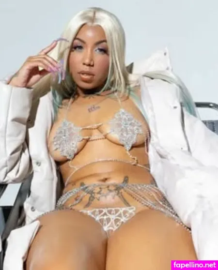 Figgmunity 1 OnlyFans Thumbnail #3bjJa4RKhc