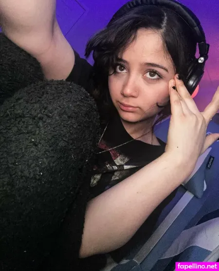 Figgypupz OnlyFans Thumbnail #OwpYznxY2M