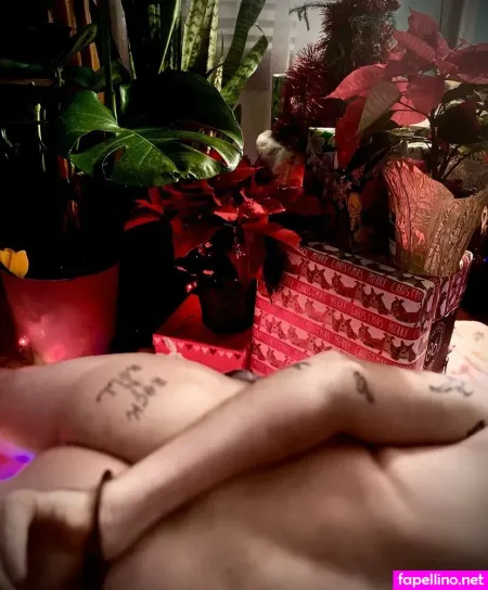 Fillingdesire OnlyFans Thumbnail #lMxU81vpWi