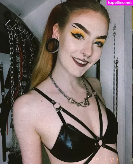 Filth Princess OnlyFans Thumbnail #0CVvfZeYKi