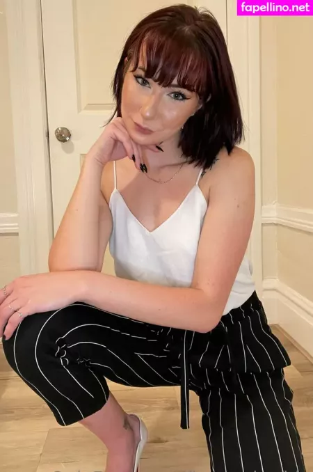 Financebarbie OnlyFans Thumbnail #Ot8LubWqPl