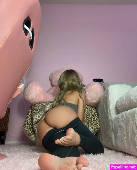 Findmiarose OnlyFans Thumbnail #988TpapMEY