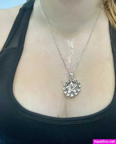 Findomroxy1 OnlyFans Thumbnail #AjAcPFdG2n