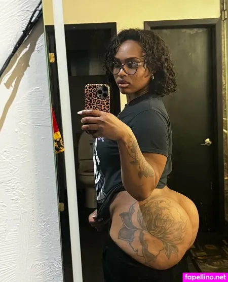 Fineassbina OnlyFans Thumbnail #9A2GMUrZUU