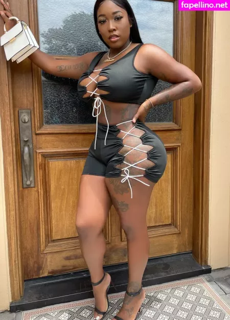 Fineassshanice OnlyFans Thumbnail #UNIrMAvfhO