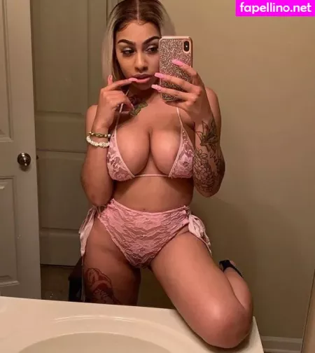 Fineassyonna OnlyFans Thumbnail #ptBCCk6WXK