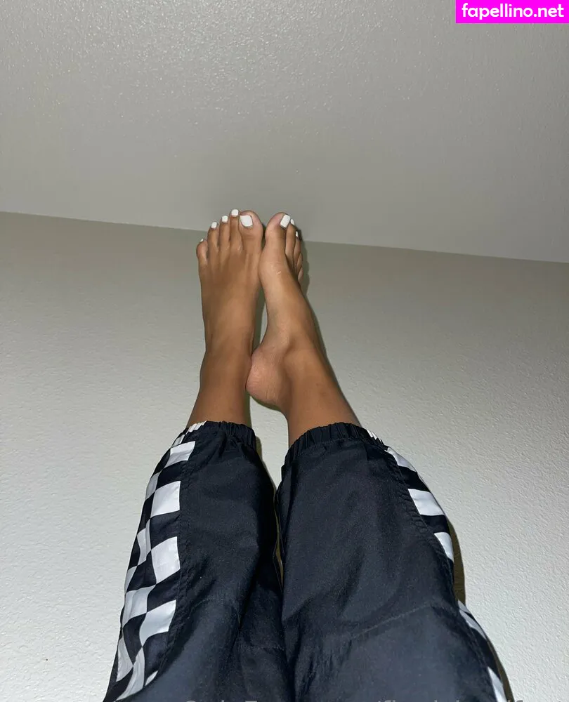 fineassneek, fineislandfeet Nude Leaked OnlyFans Photo #IxRWq7bLH2