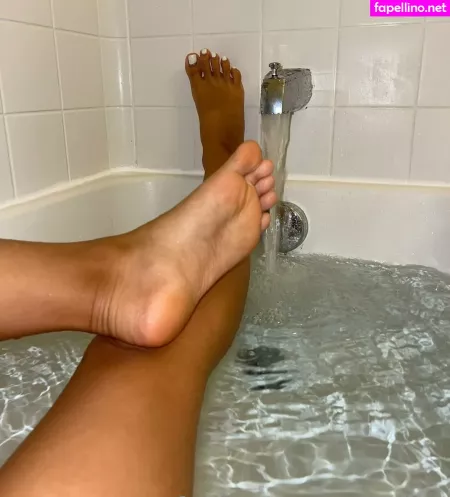 Fineislandfeet OnlyFans Thumbnail #O2zBVgsJu8