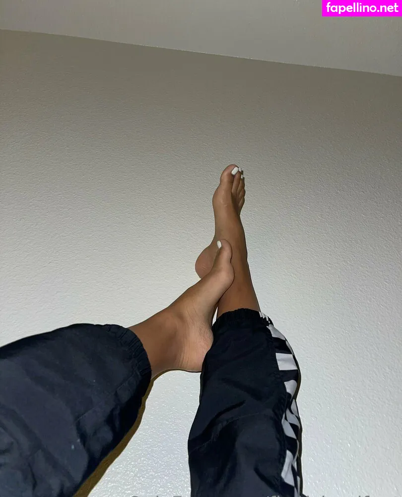 fineassneek, fineislandfeet Nude Leaked OnlyFans Photo #ZywlV4yhdJ