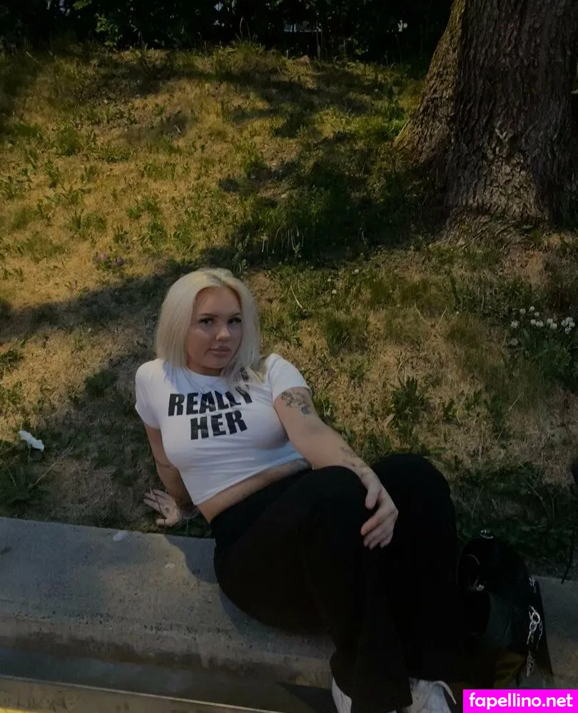 finnishfairyy, trippinfairyy Nude Leaked OnlyFans Photo #7j3zAi6GDm