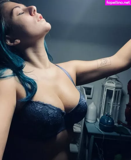 Fiona Bones OnlyFans Thumbnail #t3a0XsnVsp