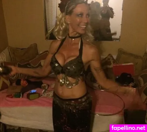 Fiona Horne OnlyFans Thumbnail #8ApklflNCs