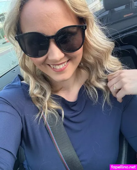 Fiona Hotwife Free Main Profile Photo