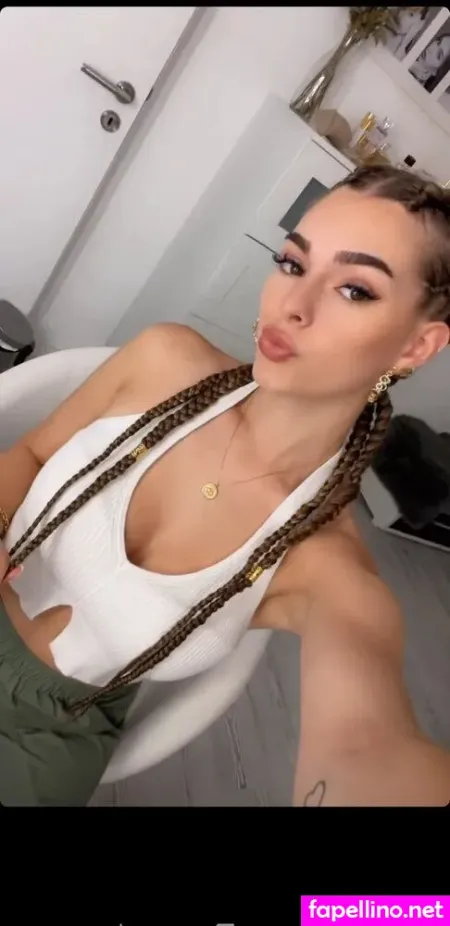 Fiona Kj OnlyFans Thumbnail #ba8fpBqPzC