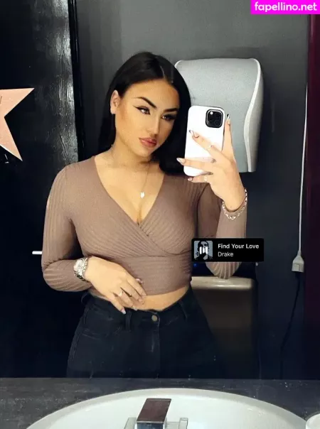 Fiona Schramm OnlyFans Thumbnail #EfjX3HjcPs