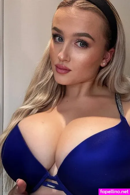 Fiona Wt OnlyFans Thumbnail #5Y9aLDjFQX