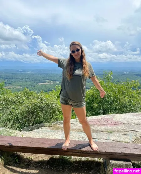 Firebaby22 OnlyFans Thumbnail #rA1I8sKrXg