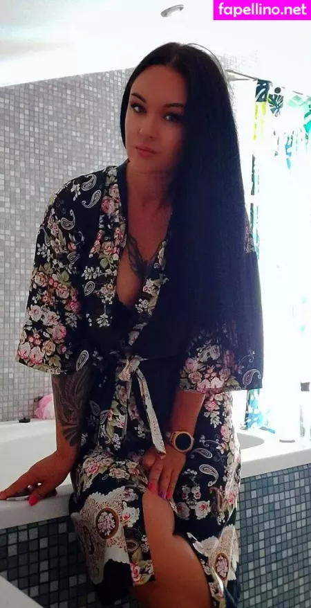 Firebird Ash OnlyFans Thumbnail #T8z91GaaTO