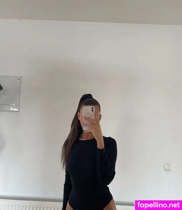 alliinaawe, firenixxxx Nude Leaked OnlyFans Photo #WfX2k84ejC