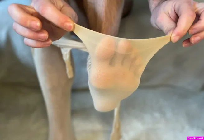 Fit Foot Friend OnlyFans Thumbnail #H2rbIuEDLP