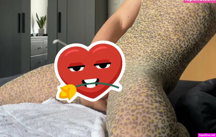 Fit Foot Friend OnlyFans Thumbnail #cF5VZyZLy6