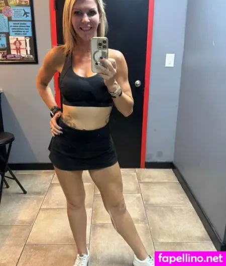 Fit Wife And Mom OnlyFans Thumbnail #NJ5LQ56SZI