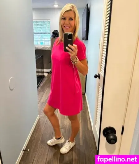 Fit Wife And Mom OnlyFans Thumbnail #ZqO4Ln595R