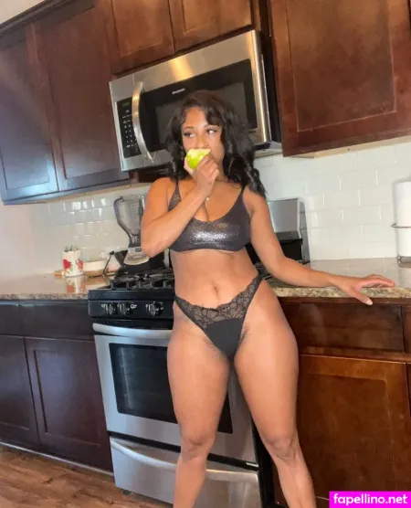 Fitgaragequeen OnlyFans Thumbnail #N7TpAZxDMq