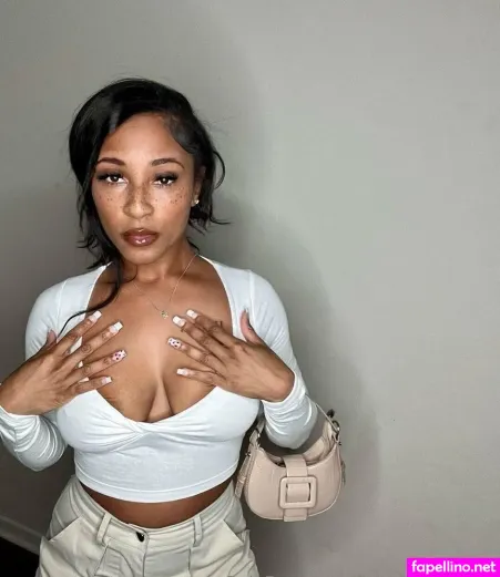 Fitgaragequeen OnlyFans Thumbnail #S1BhOdEgT0
