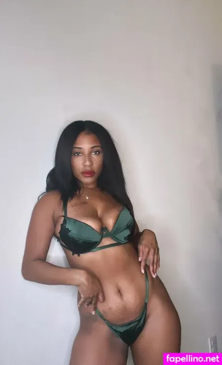 Fitgaragequeen OnlyFans Thumbnail #uFJWev10Kq