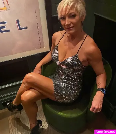 Fitmodel Charlene Main Profile Photo