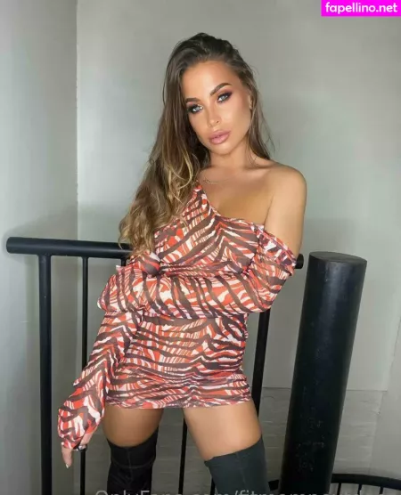 Fitmomnextdoor OnlyFans Thumbnail #xzwD5UP3rS