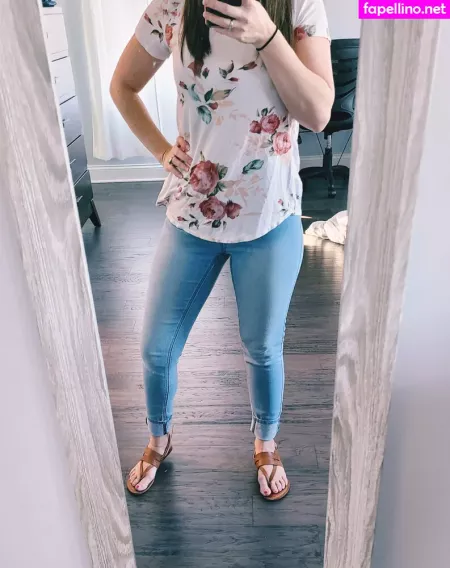 Fitmomwith3 OnlyFans Thumbnail #GeQMOJUkrv