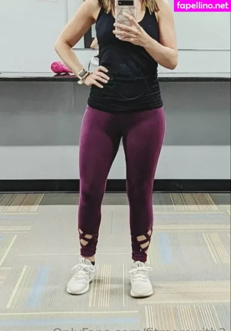Fitmomwith3 OnlyFans Thumbnail #GnUqEwnusx