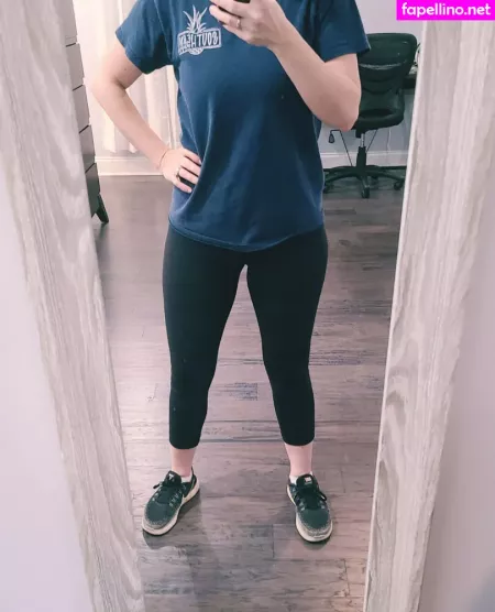 Fitmomwith3 OnlyFans Thumbnail #yPirY6rLBO