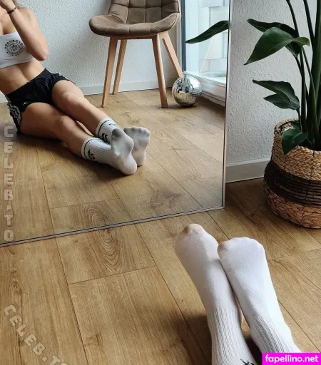 Fitnessgirl Of Socks OnlyFans Thumbnail #J4mNjjUS4b