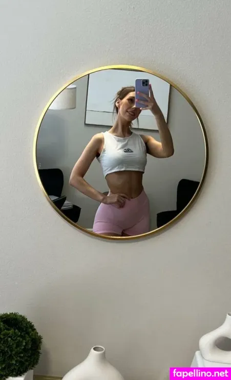 Fitwaffle OnlyFans Thumbnail #3brgBmtoIl