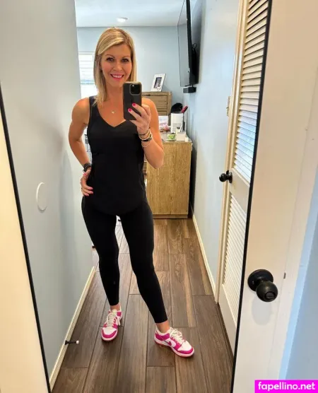 Fitwife1983free OnlyFans Thumbnail #fDKwPns3hF