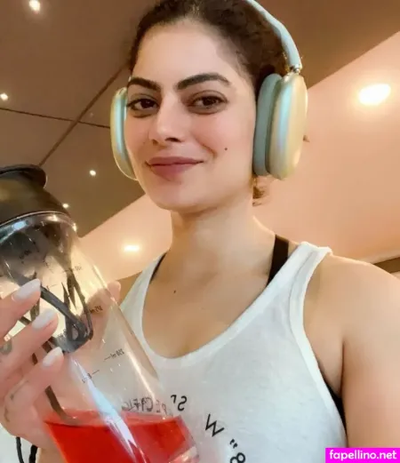 Fiza Choudhary OnlyFans Thumbnail #emgZj0OgLa