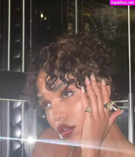 Fka Twigs OnlyFans Thumbnail #xRxC6Gf8tS