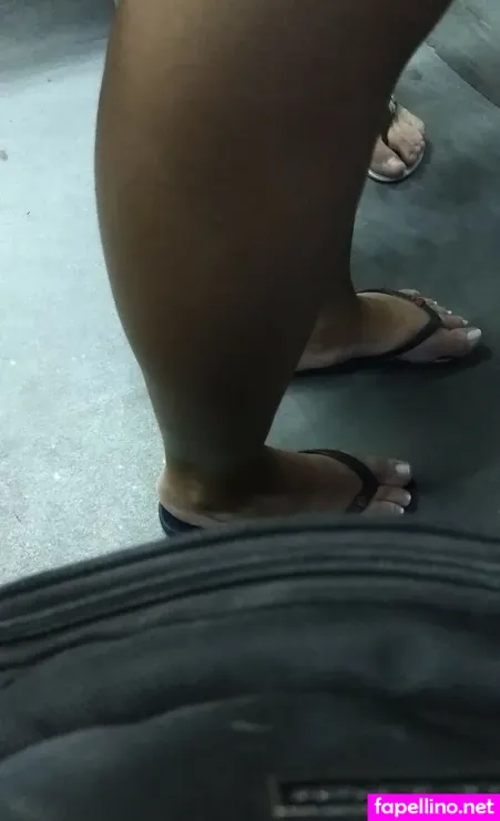 Flagras De Amigas OnlyFans Thumbnail #FyiycAGCtE