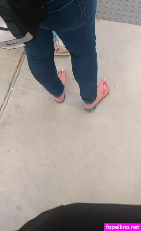 Flagras De Amigas OnlyFans Thumbnail #l4T1SmIRnc