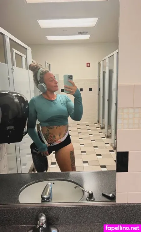 Flaminghoe123 OnlyFans Thumbnail #6qwGqVloRB