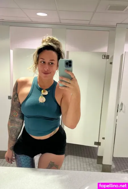 Flaminghoe123 OnlyFans Thumbnail #vsK6xEUbde