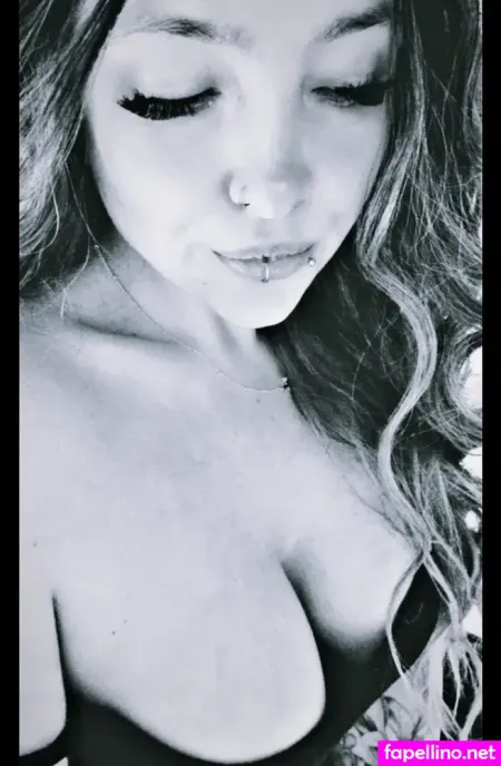 Flashinaa OnlyFans Thumbnail #2gshcaEL4R