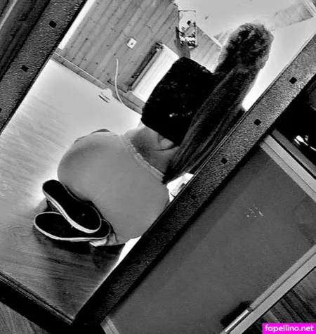 Flashinaa OnlyFans Thumbnail #udeCZm4AWz