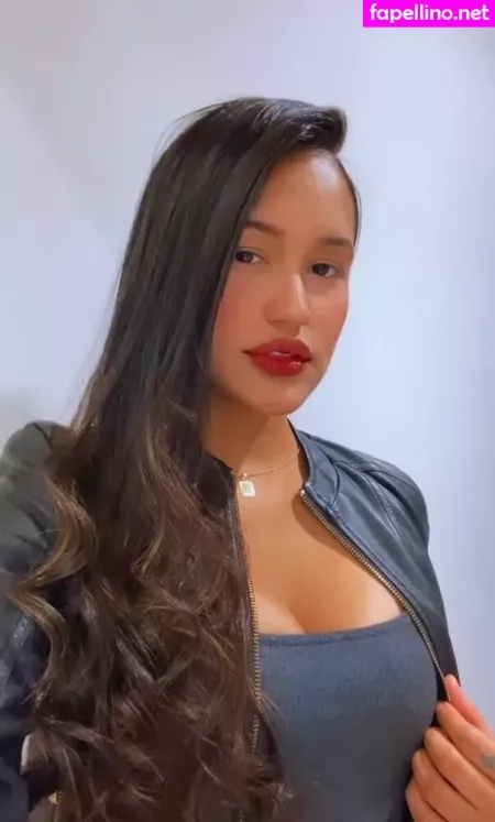 Flavia Carolayne OnlyFans Thumbnail #lUYV0hOT09