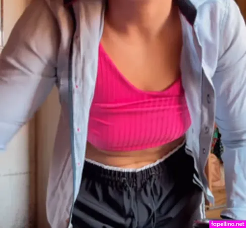 Flavia Oliveira Main Profile Photo