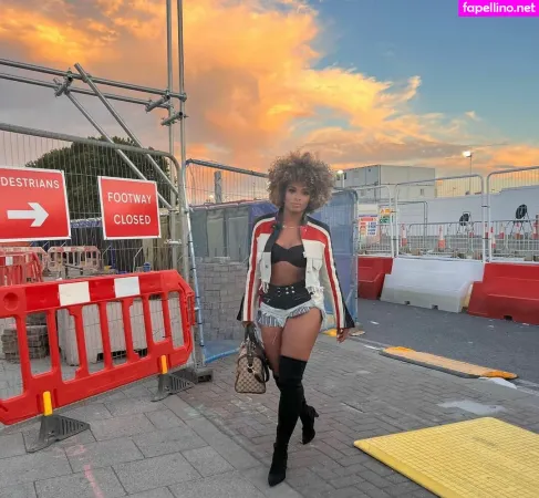 Fleur East OnlyFans Thumbnail #1eWAqXuNXp