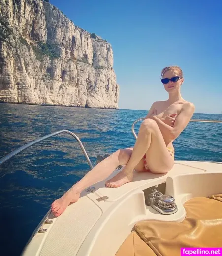 Fleur Geffrier OnlyFans Thumbnail #Us7L7GKo9C